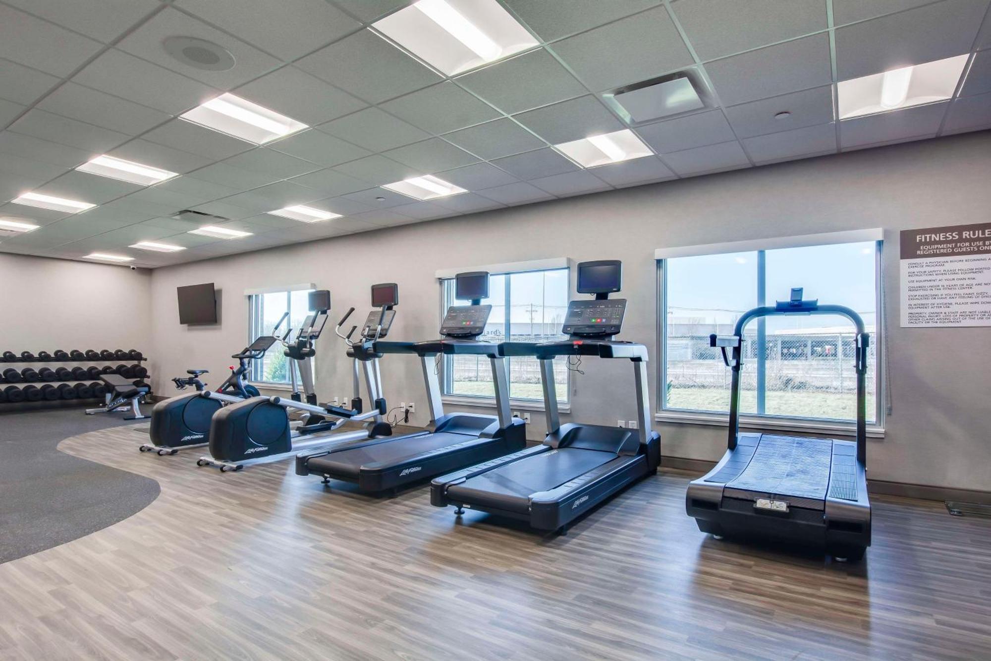 Hampton Inn & Suites By Hilton Louisville East Oxmoor Buitenkant foto